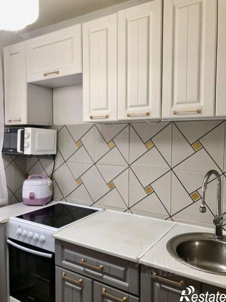 2-комн квартира Ленинградская улица, 81,  д. 81