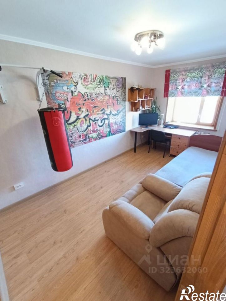 3-комн квартира улица Савченко, 19,  д. 19