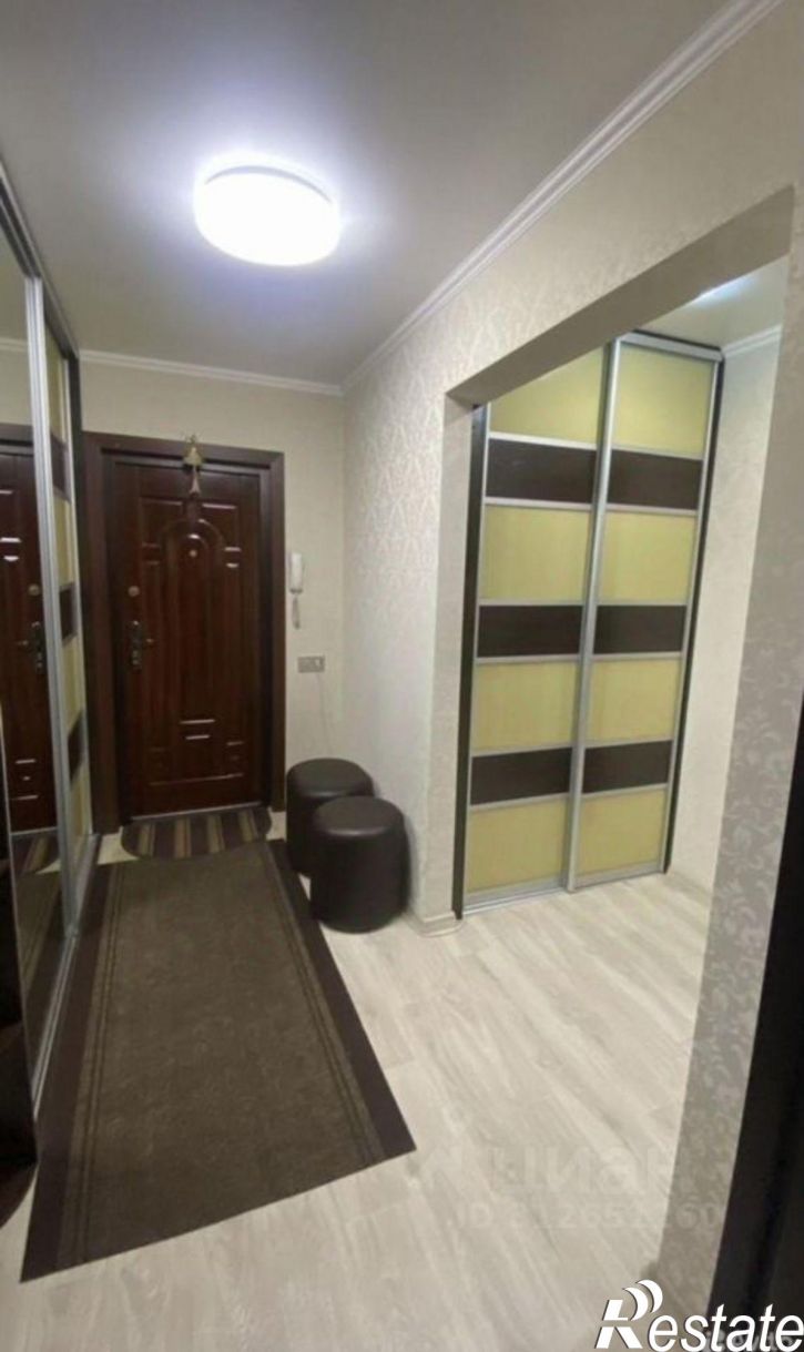 3-комн квартира улица Карбышева, 3,  д. 3