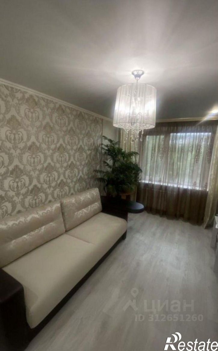 3-комн квартира улица Карбышева, 3,  д. 3