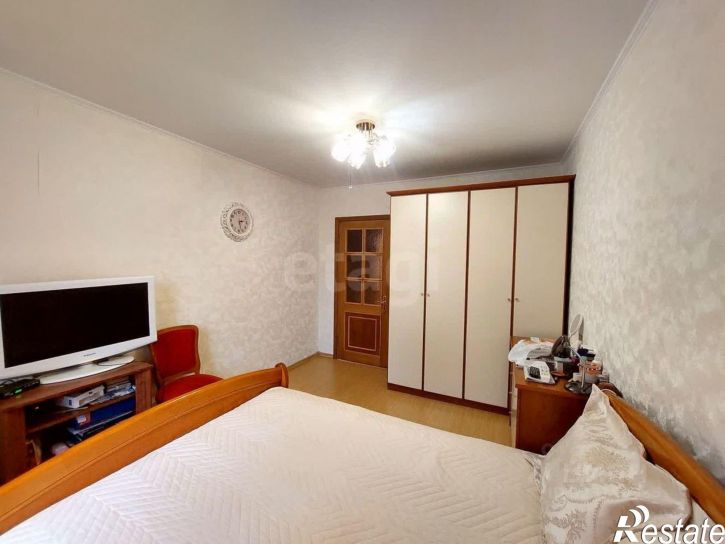 3-комн квартира проспект Победы, 45/1,  д. 45/1