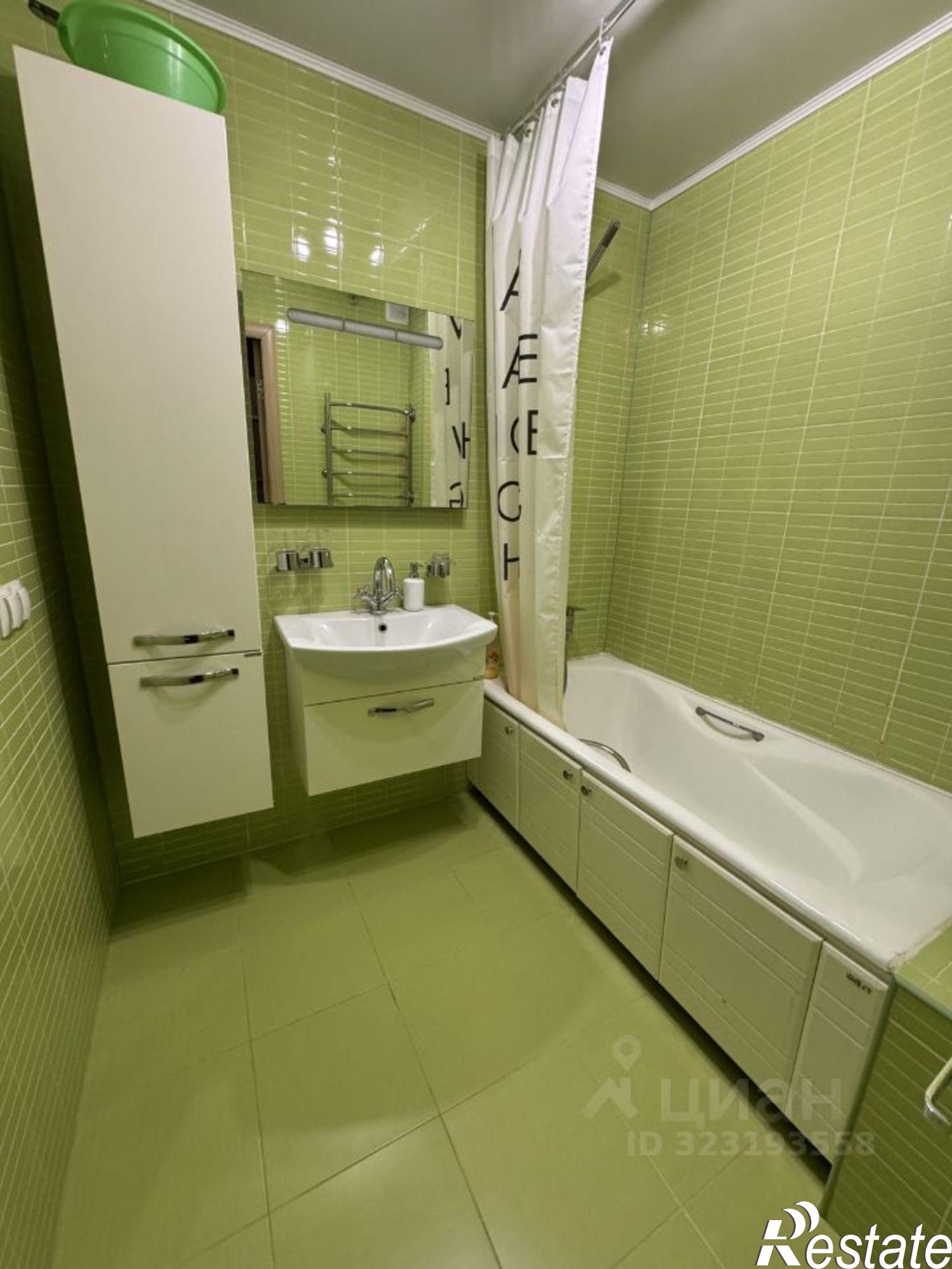 Сдать квартиру за 80 000 рублей на улица Виталия Кручины, 6