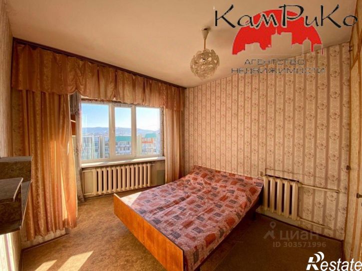 3-комн квартира улица Виталия Кручины, 4,  д. 4