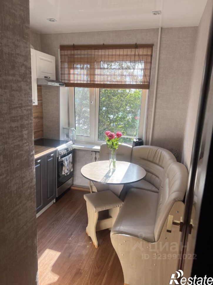 3-комн квартира Кавказская улица, 38,  д. 38