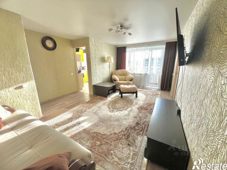 2-комн квартира улица Горького, 15/1,  д. 15/1