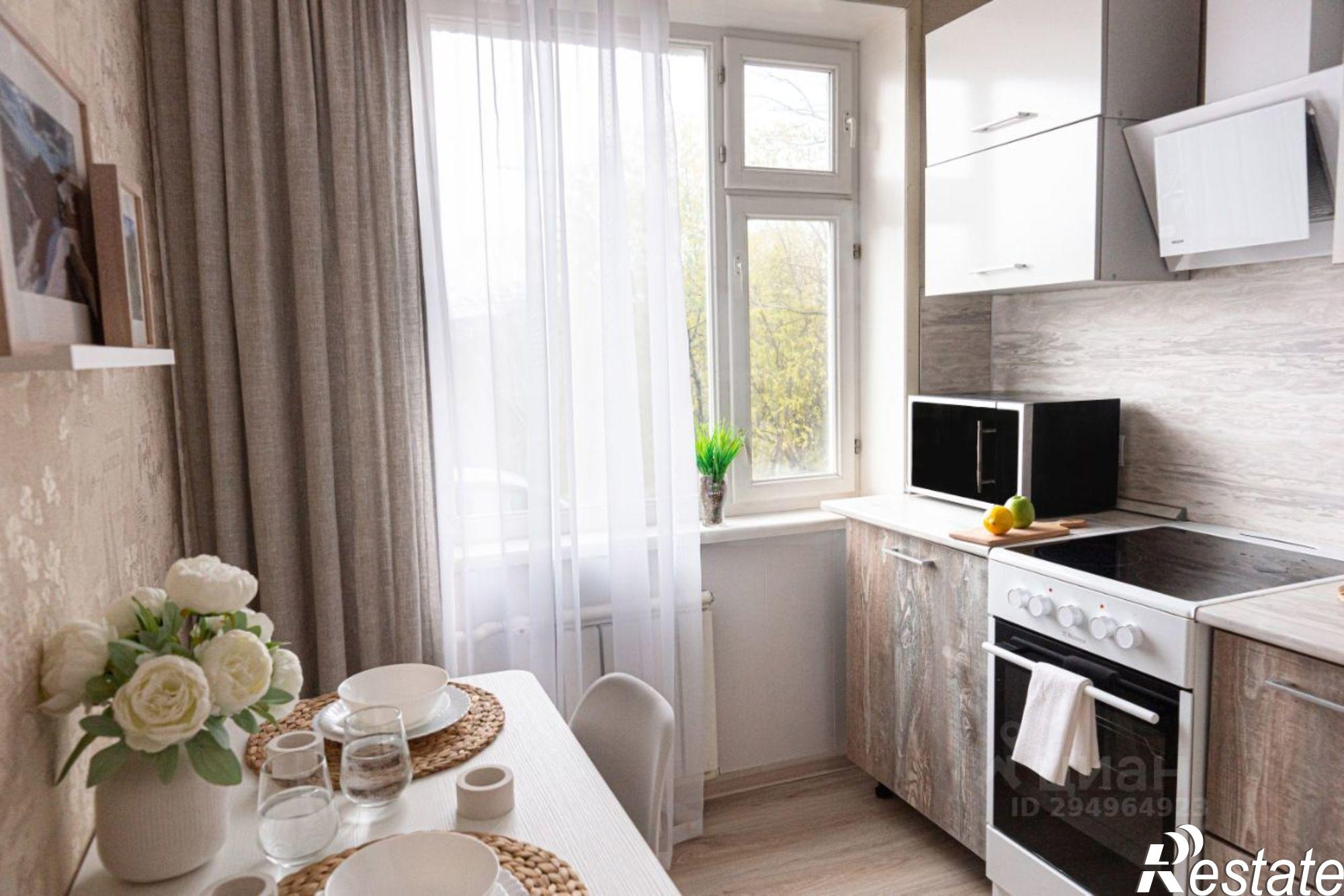 Сдать квартиру за 99 000 рублей на б-р Рыбацкой Славы, 12