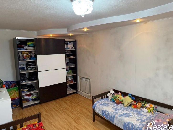 3-комн квартира улица Молчанова, 3,  д. 3