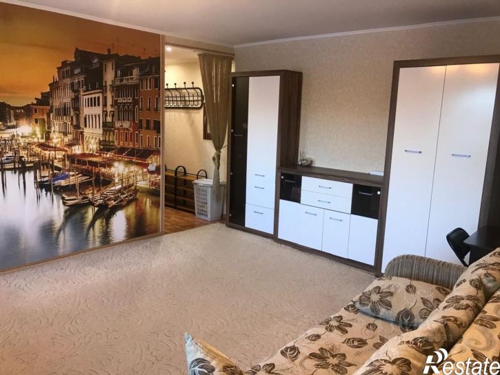 2-комн квартира улица Горького, 2,  д. 2