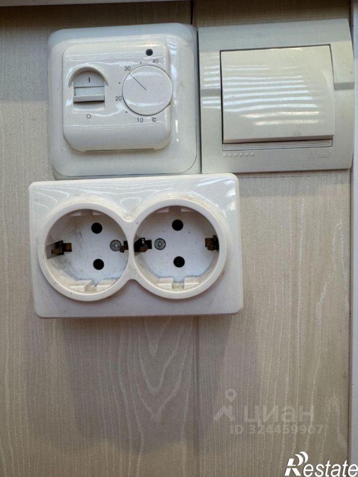 3-комн квартира Дальневосточная улица, 12,  д. 12