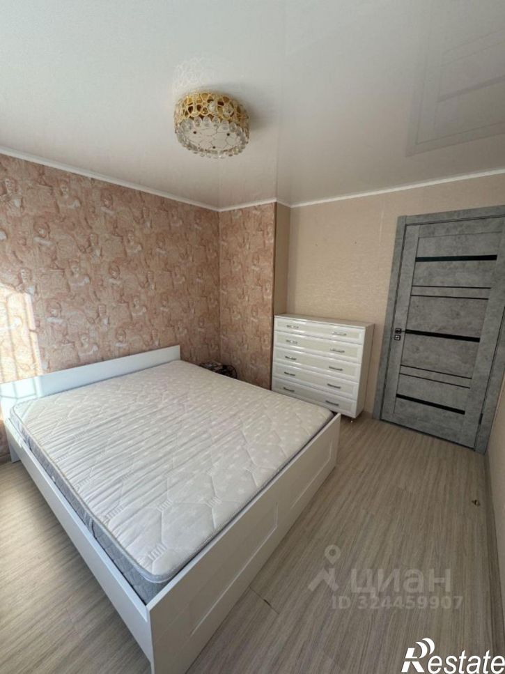 3-комн квартира Дальневосточная улица, 12,  д. 12