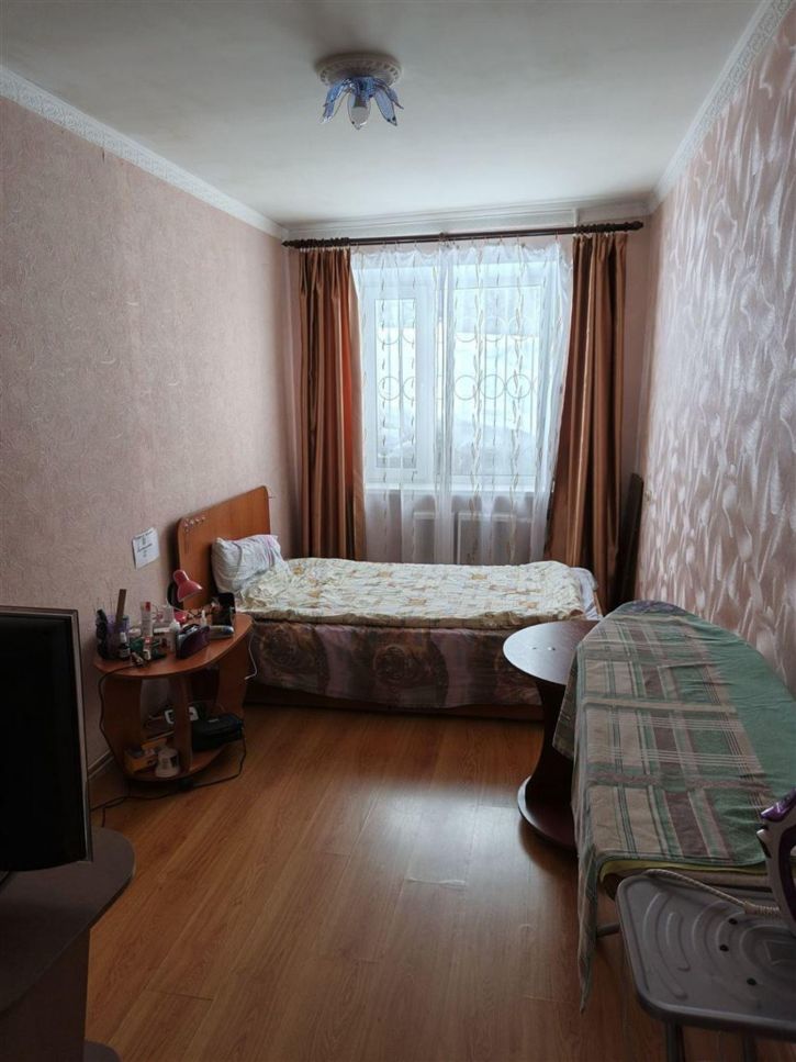 2-комн квартира ул Комсомольская, д. 1